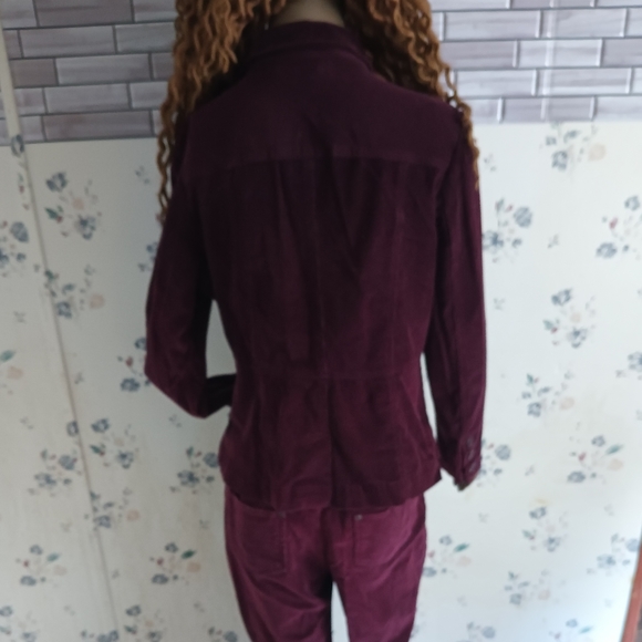 Size 10/12 burgundy outfit - Picture 2 of 4